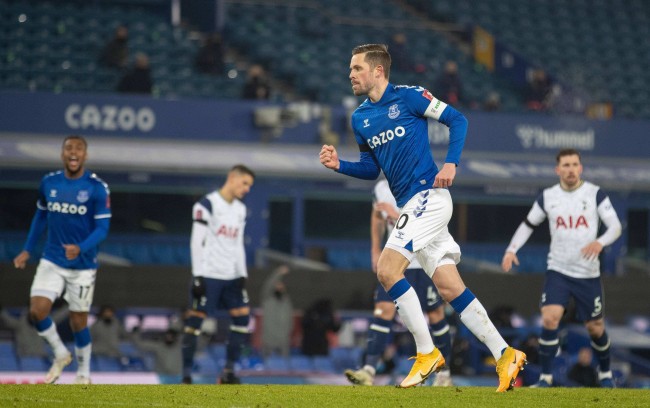 之秀爆发的 之秀爆发的